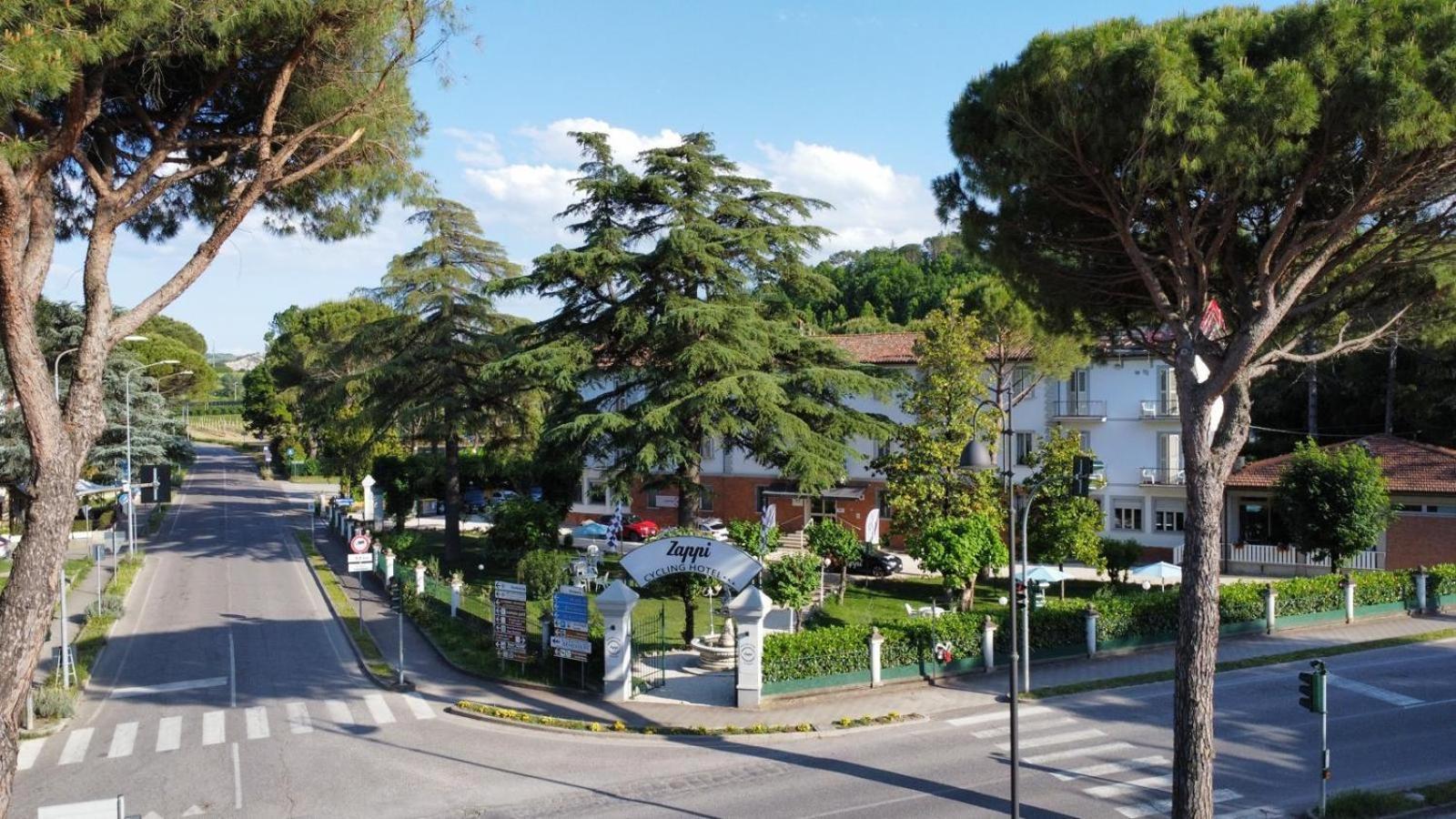 Zappi Cycling Hotel Riolo Terme Buitenkant foto